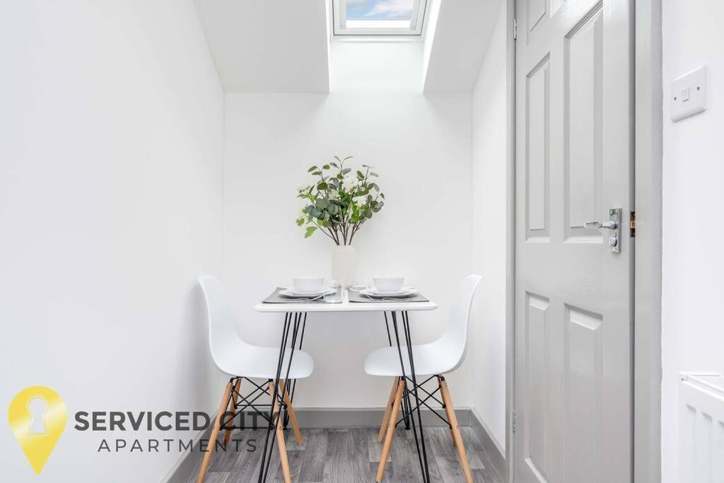 Sca - Charming - Vs6 Apartment Wolverhampton